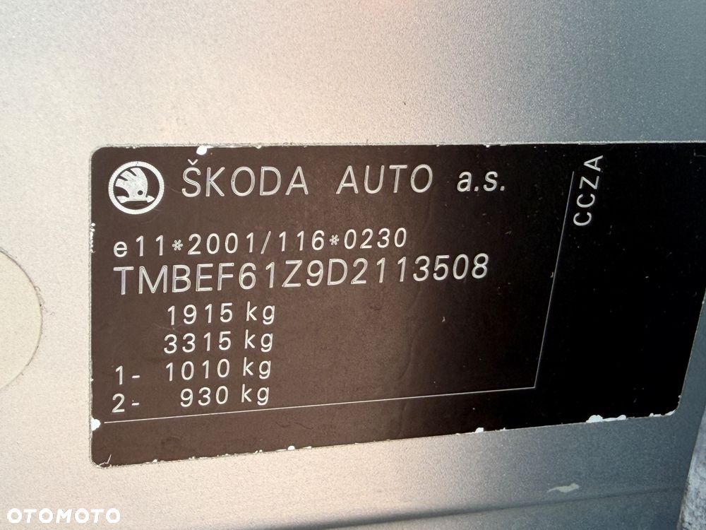 Skoda Octavia 2.0 TSI RS - 33