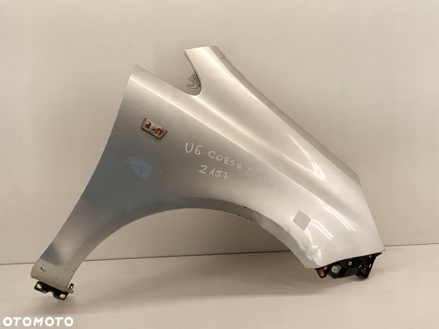 BŁOTNIK PRAWY PRZEDNI OPEL CORSA D 06-11 Z157 - 1