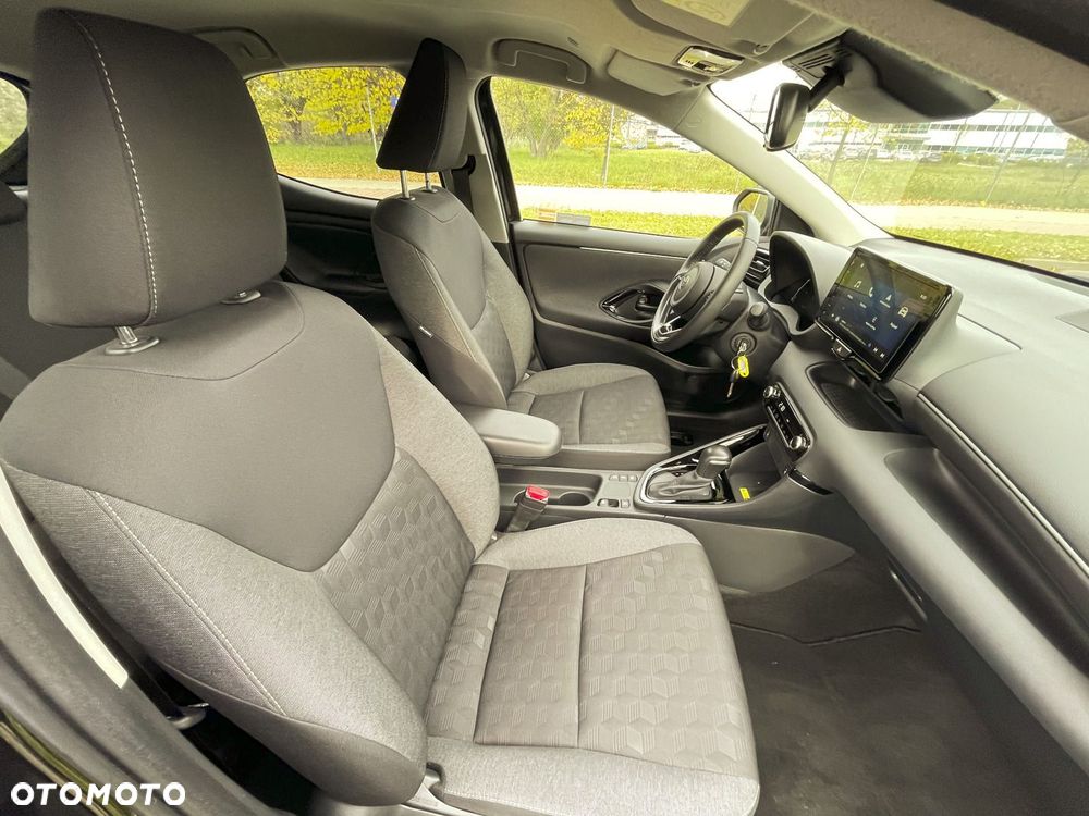 Toyota Yaris Hybrid 1.5 Style - 13