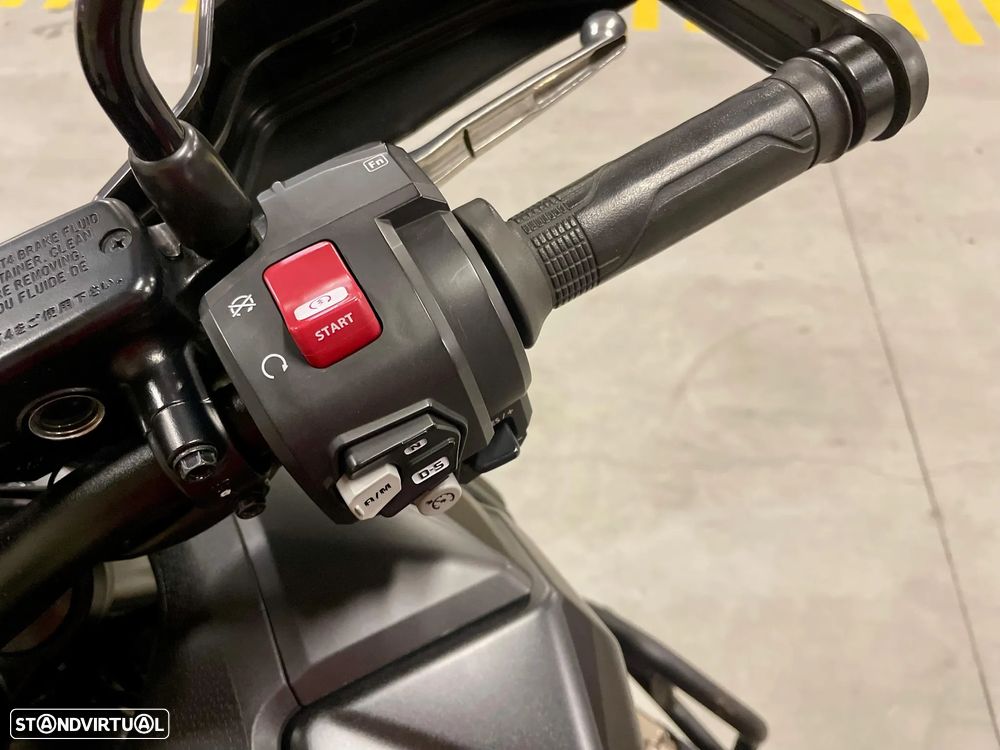 Honda Africa Twin CRF 1100 D - 10