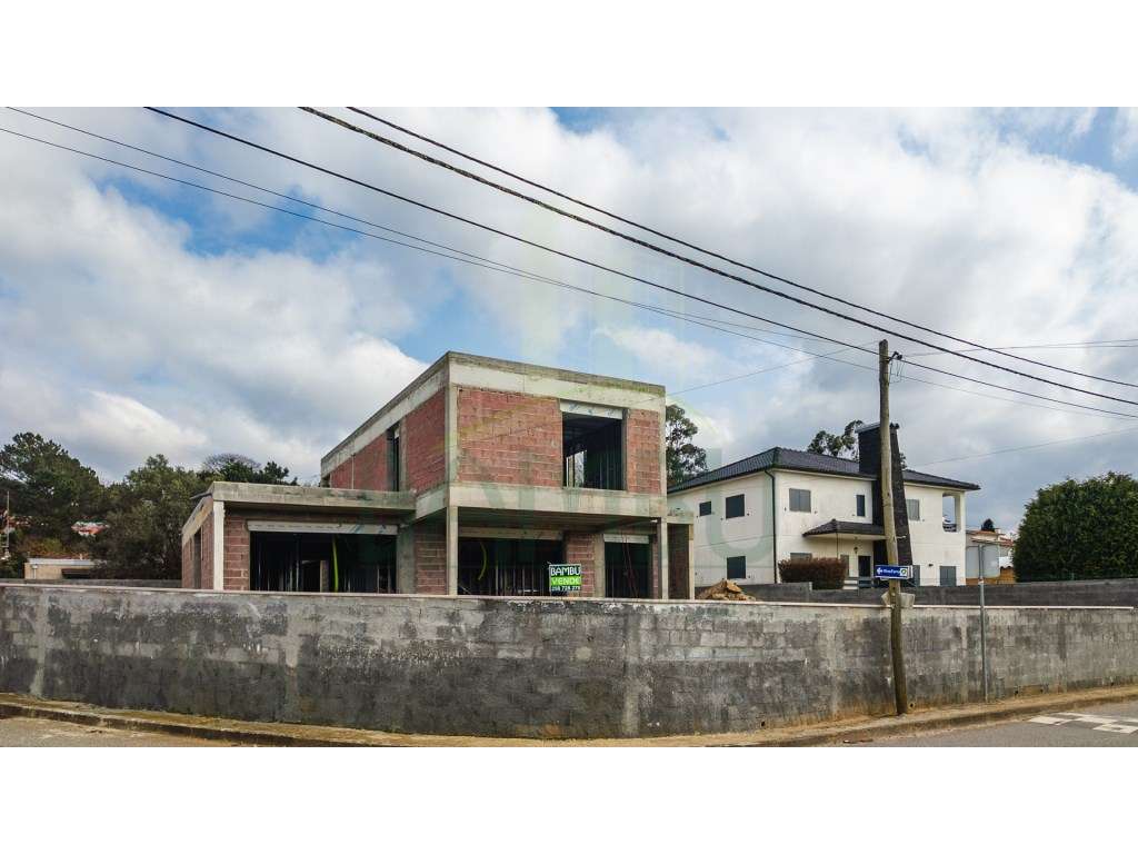 Moradia T4 de Arquitetura Moderna em construção, para venda em Seixas. - Grande imagem: 4/19