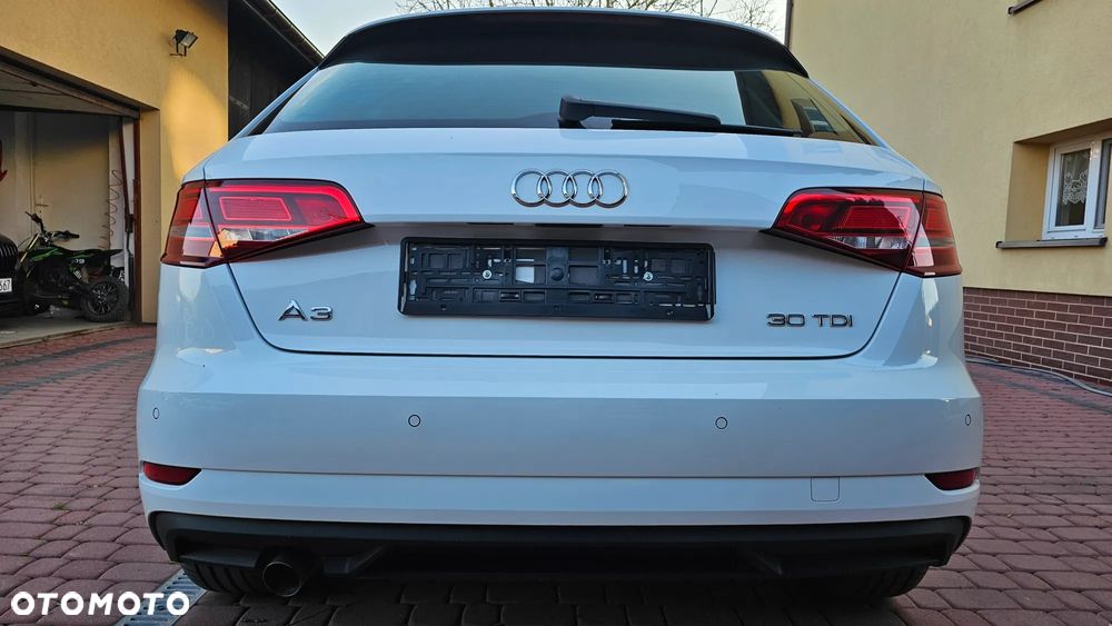 Audi A3 Sportback 30 TDI design - 24