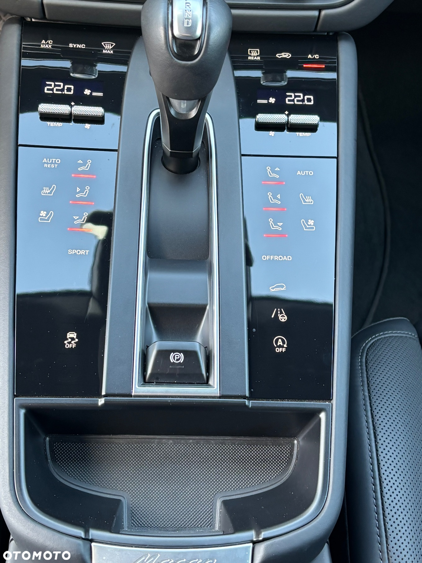 Porsche Macan Standard - 12