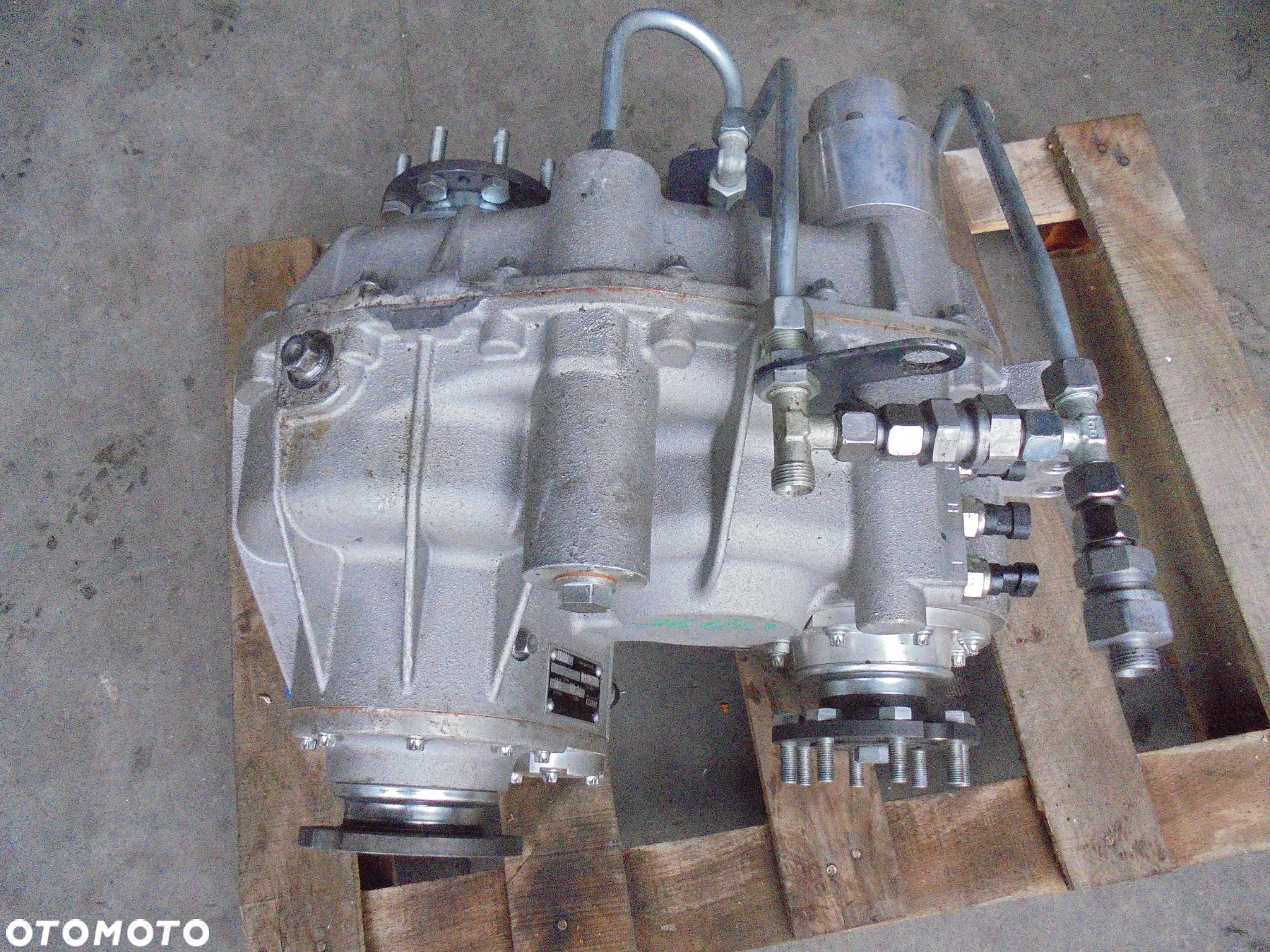 IVECO DAILY REDUKTOR SKRZYNI 4x4 PRZEKŁADNIA 5802457781 / 5802907446 - 1
