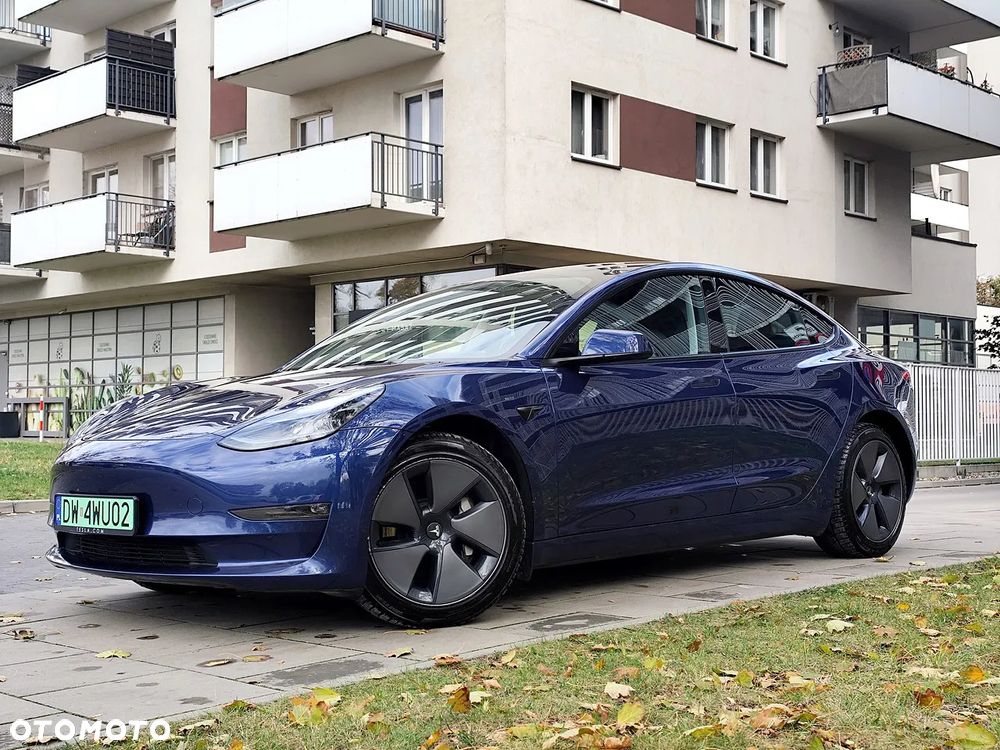 Tesla Model 3 - 2
