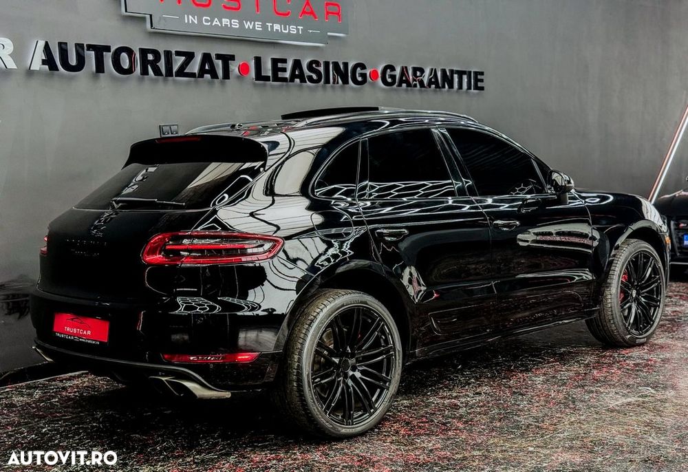 Porsche Macan Turbo PDK mit Performance Paket - 11