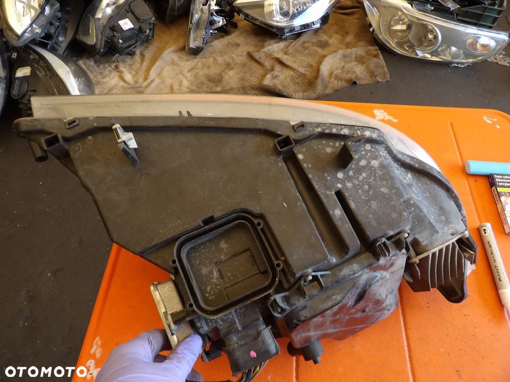 BMW - E90 - LIFT - BIXENON - LEWA LAMPA PRZEDNIA - UK - 7202585 - 6