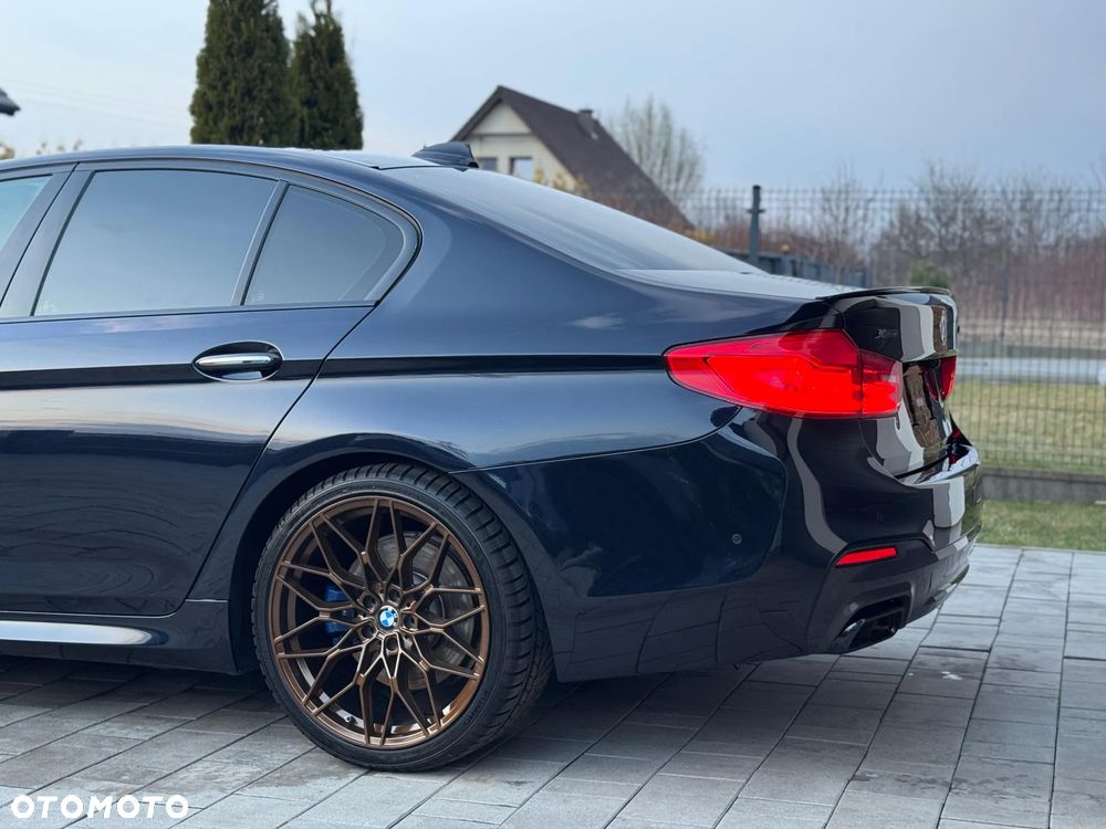 BMW Seria 5 M550i xDrive - 9