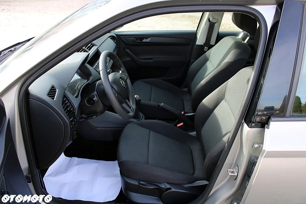 Skoda Fabia - 12