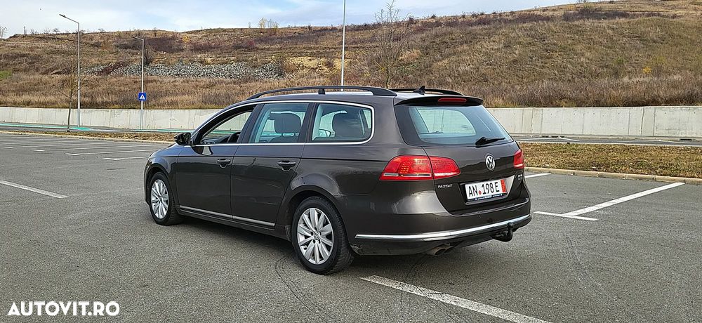 Volkswagen Passat Variant 2.0 TDI BlueMotion Technology DSG Comfortline - 13