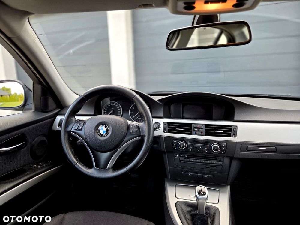 BMW Seria 3 - 19