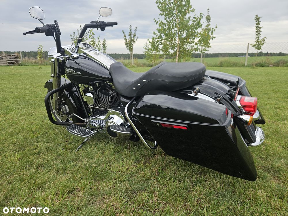 Harley-Davidson Touring Road King - 16