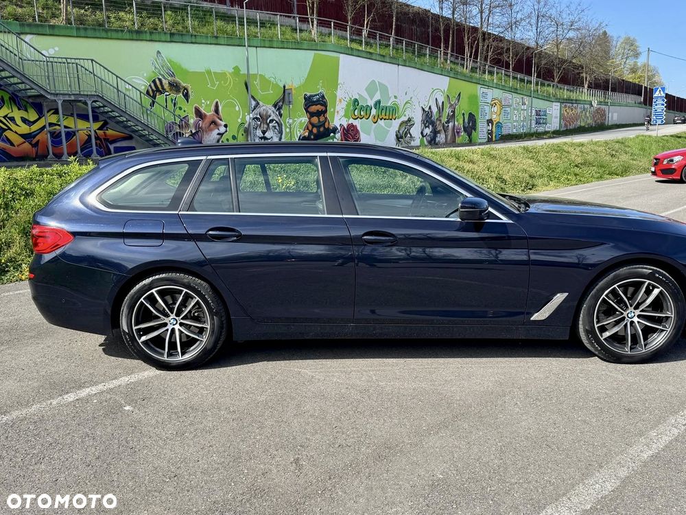 BMW Seria 5 520d Sport Line sport - 9