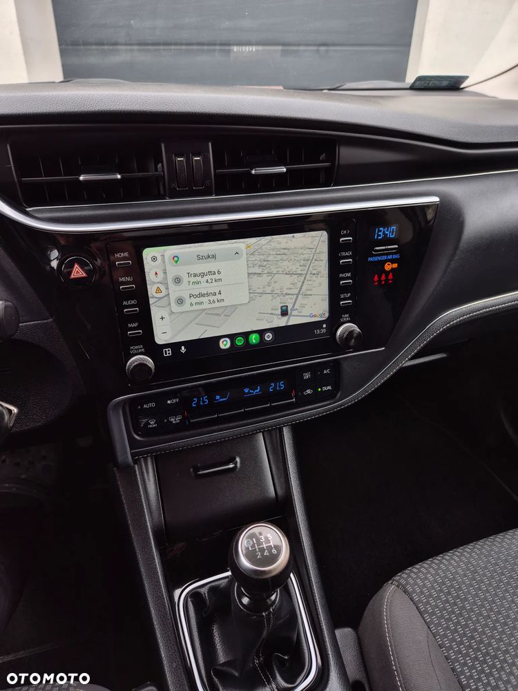 Toyota Corolla 1.6 Executive - 9