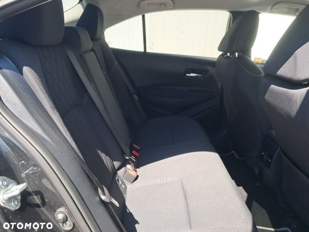 Toyota Corolla - 13