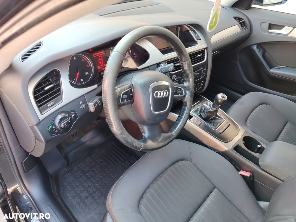 Audi A4 Avant 2.0 TDI - 13