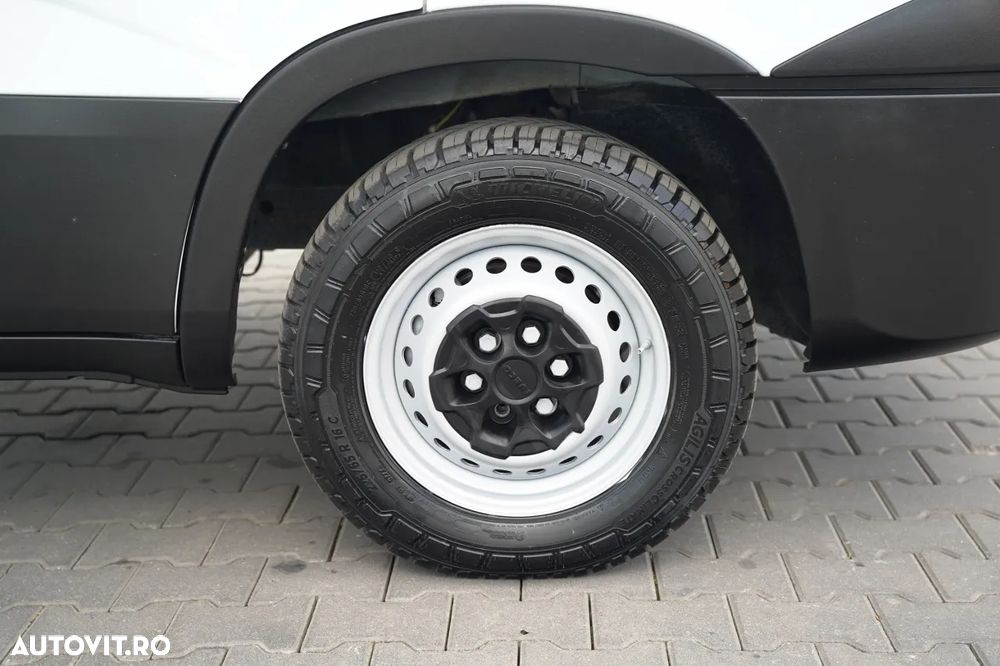 Iveco DAILY 35-140 / Platformă de lucru aeriană / FRANCE ELEVATEUR 141 TLE / 4 STABILIZATOARE / MANUALĂ / 2018 - 27