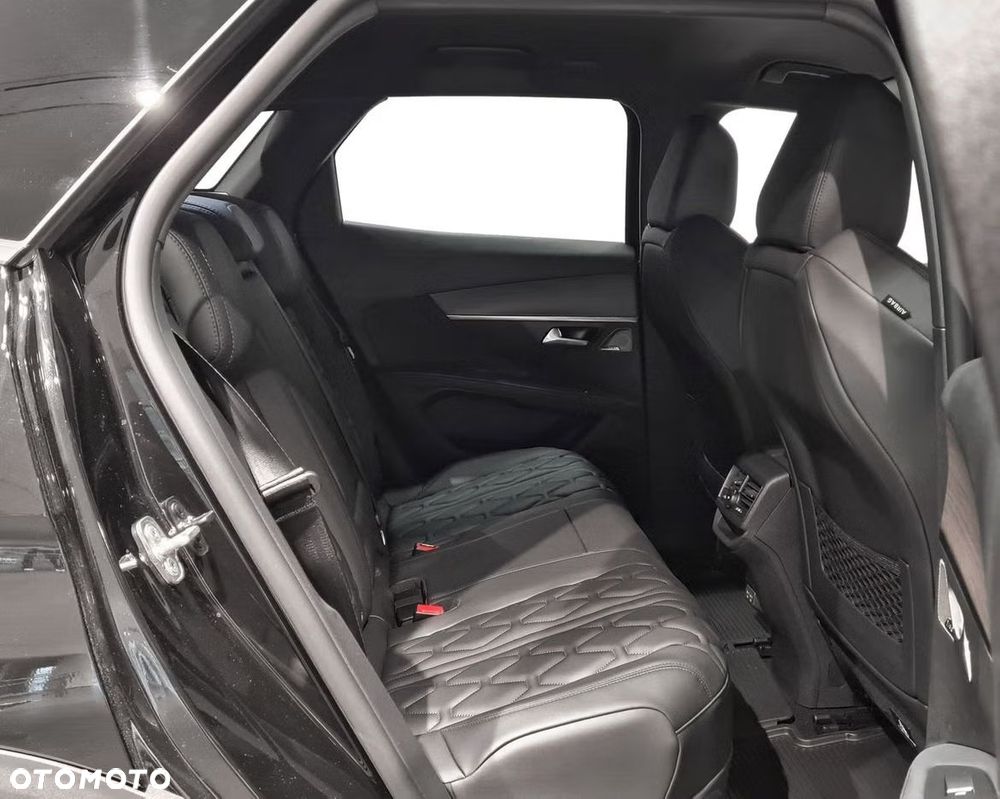 Peugeot 3008 1.6 PureTech HYbrid4 GT S&S EAT8 - 14