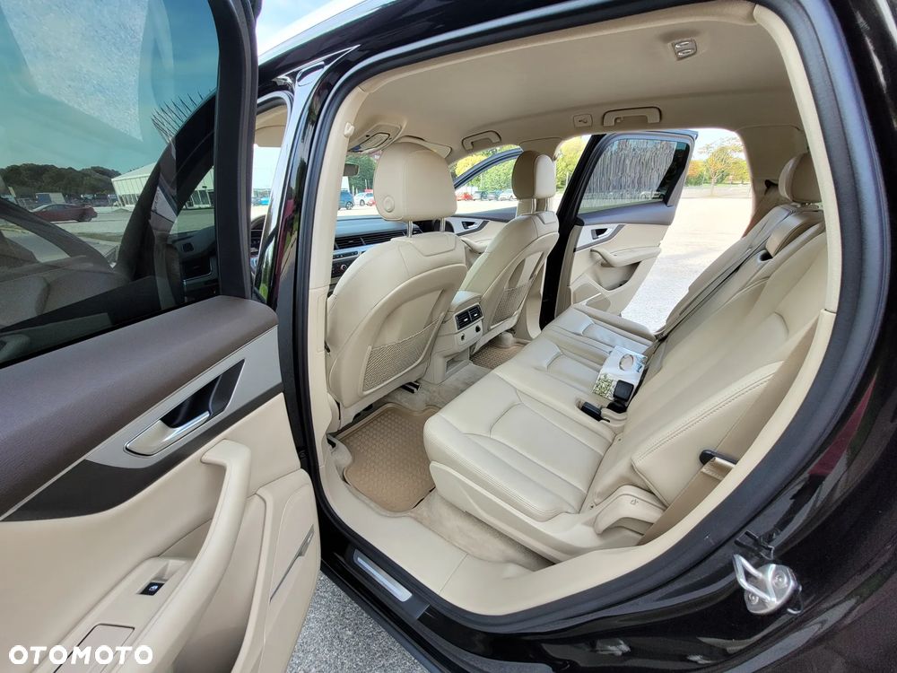 Audi Q7 - 19