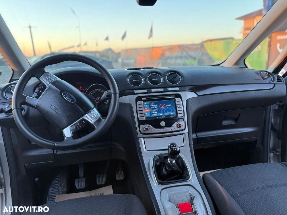 Ford S-Max - 6