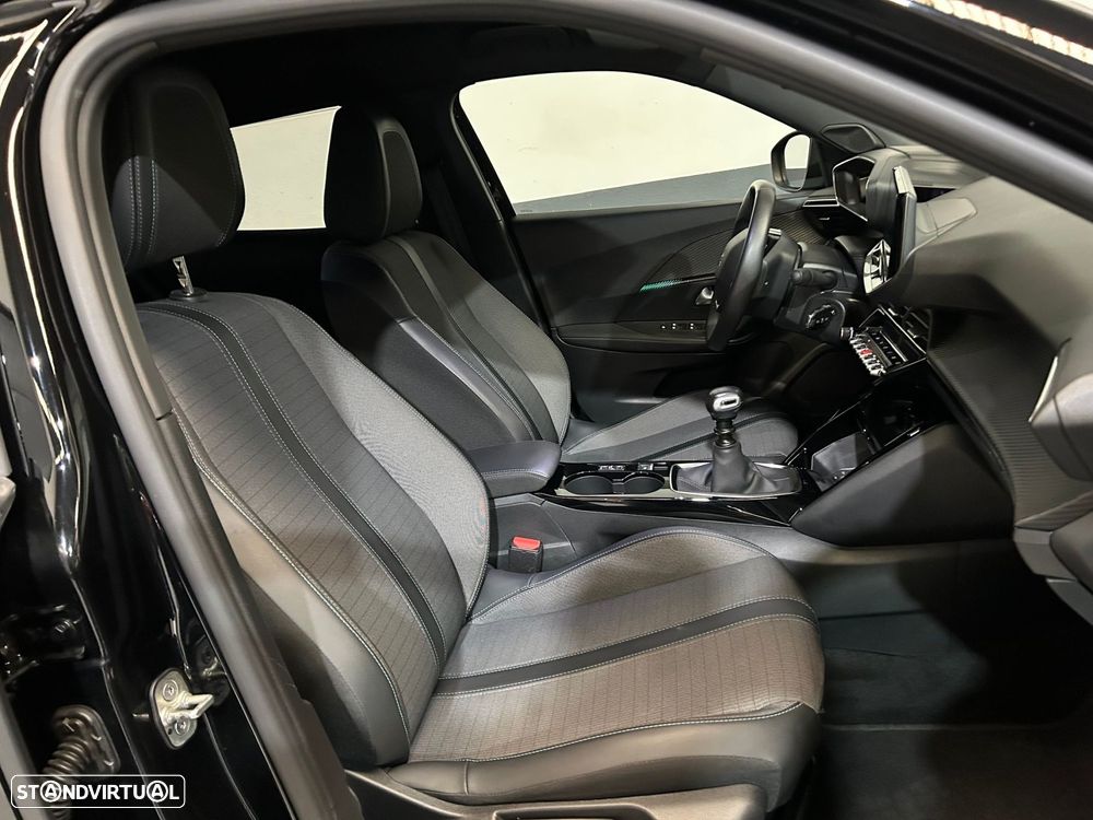 Peugeot 2008 1.2 PureTech Allure Pack - 17