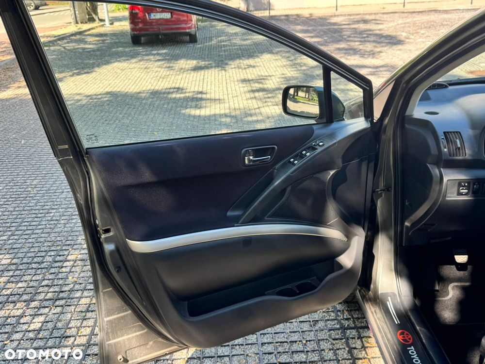 Toyota Corolla Verso 1.6 Terra 7os - 10