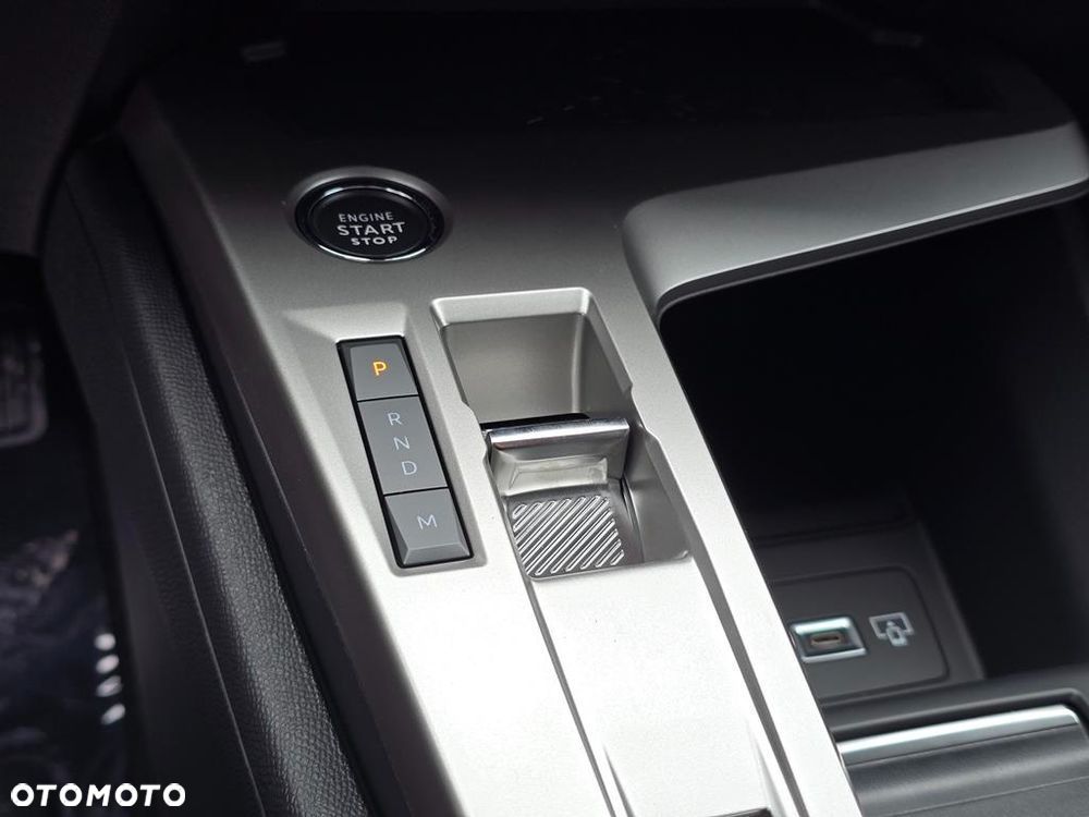 Peugeot 308 1.5 BlueHDi Allure S&S EAT8 - 18