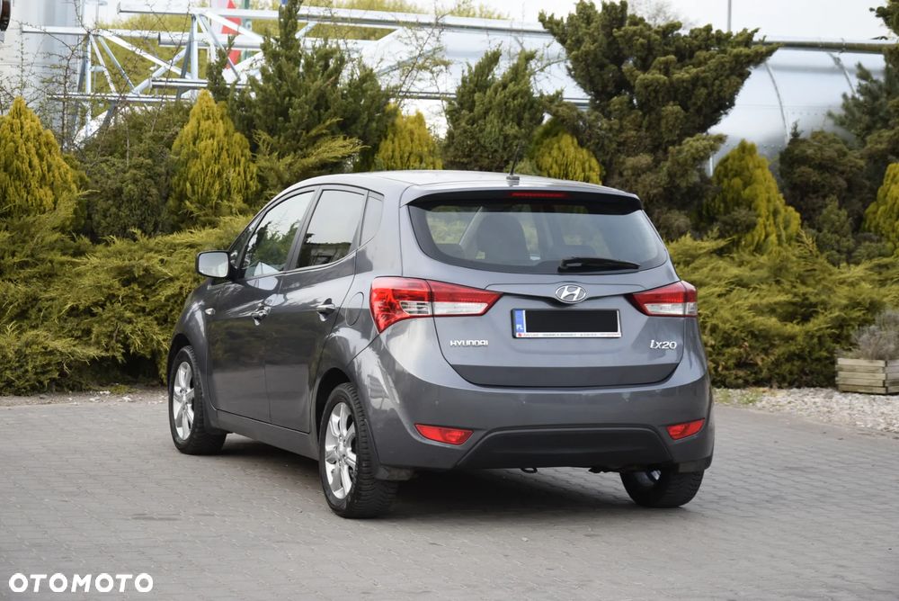 Hyundai ix20 - 32