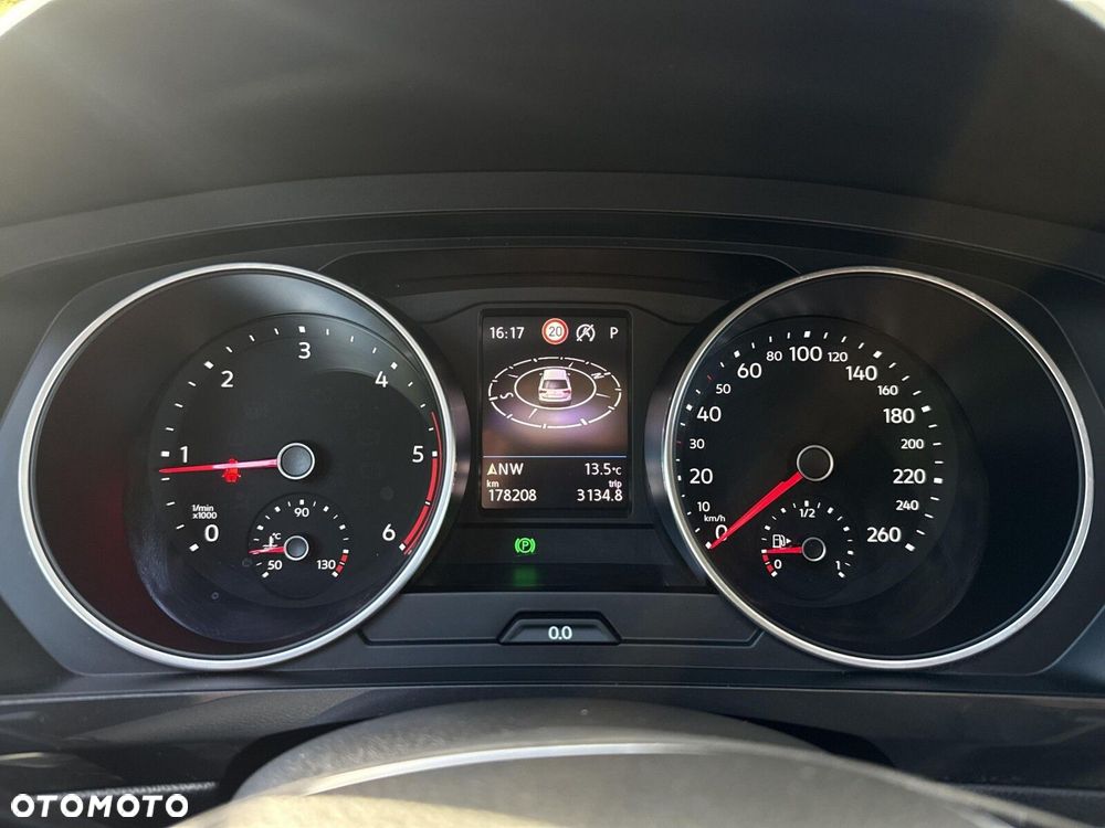 Volkswagen Tiguan Allspace 2.0 TDI 4Mot SCR Comfortline DSG 7os - 18