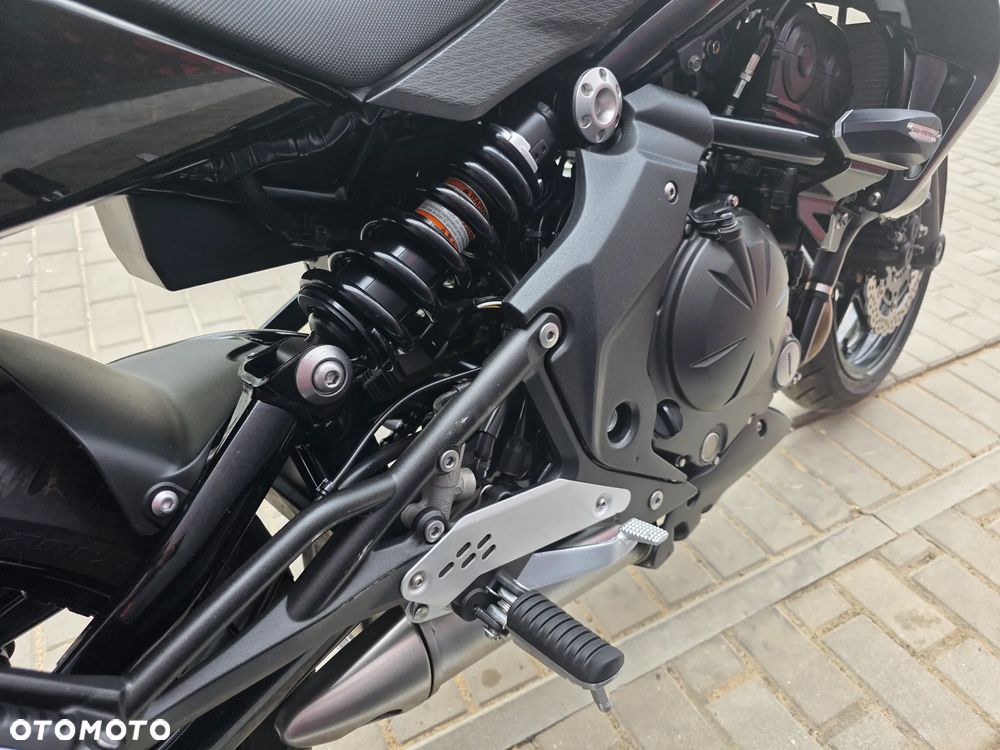 Kawasaki ER - 18