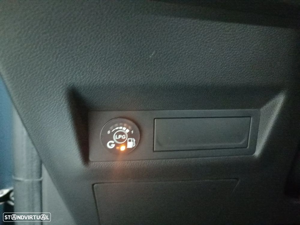 Renault Captur 1.0 TCe Evolution Bi-Fuel - 16