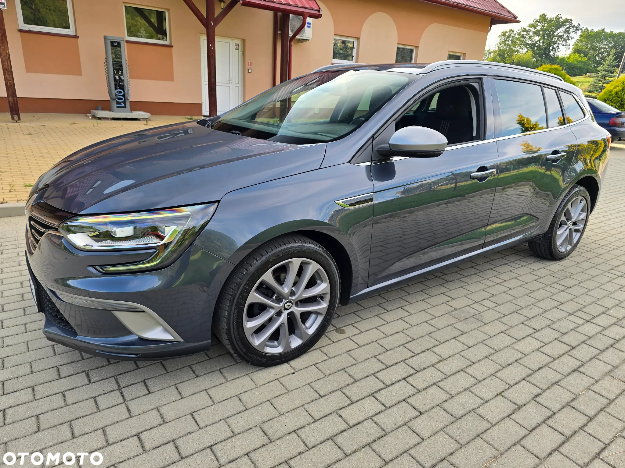 Renault Megane Grandtour ENERGY TCe 130 GT LINE - 13