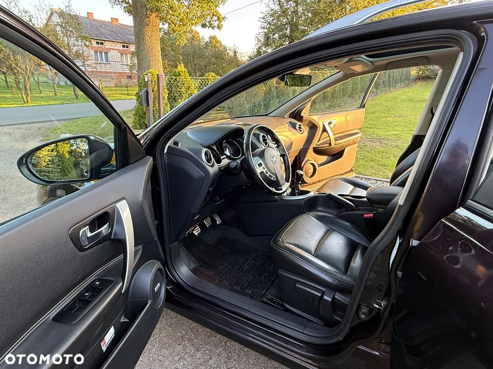 Nissan Qashqai+2 2.0 Tekna - 19