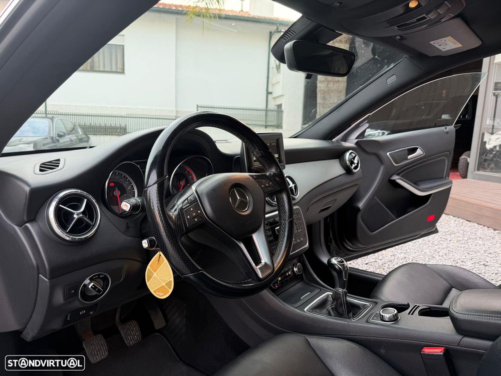 Mercedes-Benz CLA 200 CDI AMG Line - 11