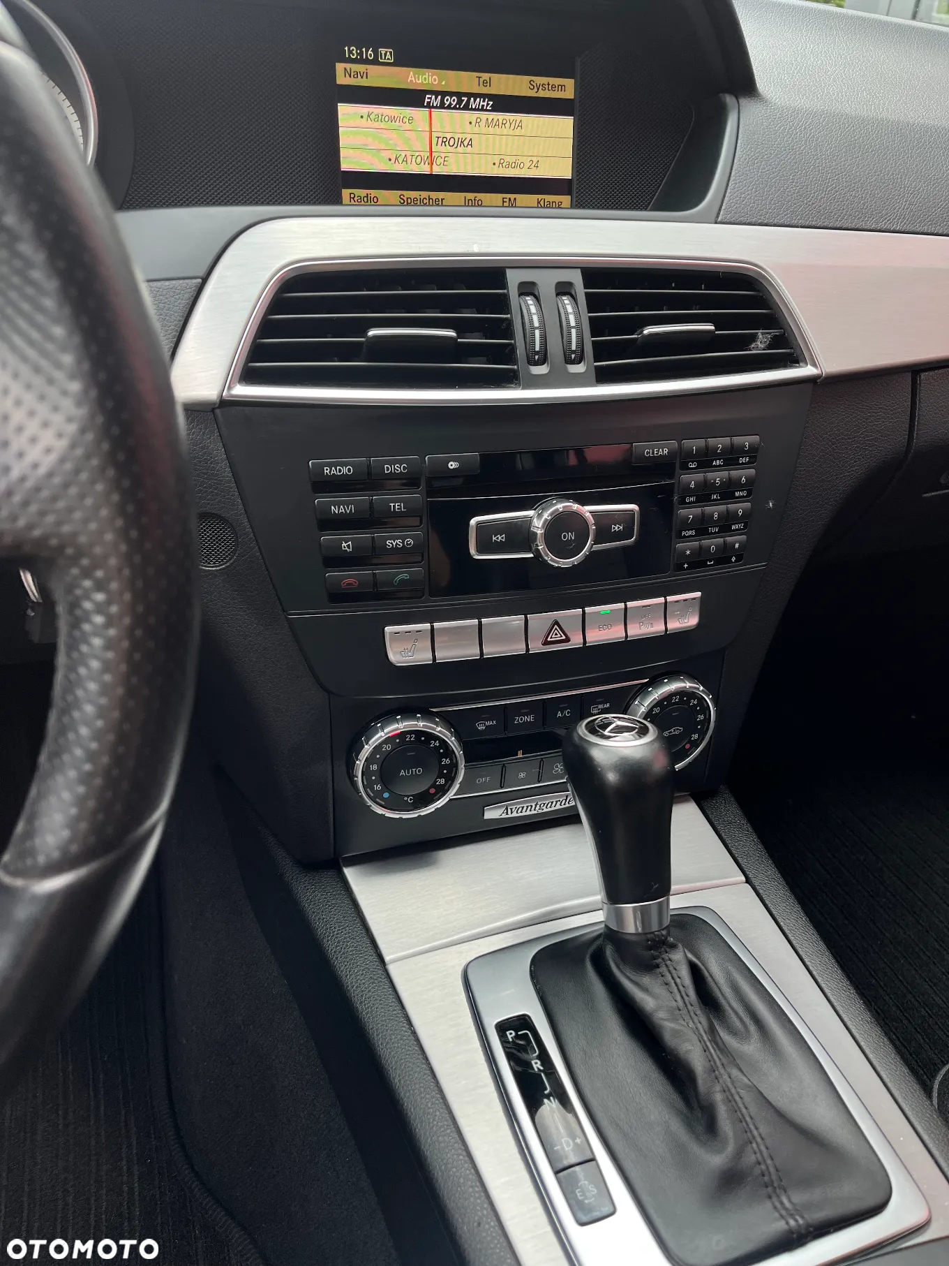 Mercedes-Benz Klasa C 180 T BlueEFFICIENCY 7G-TRONIC Avantgarde - 13
