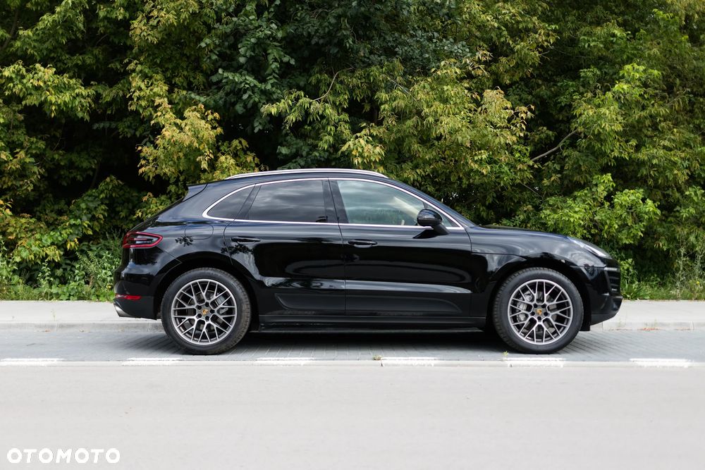 Porsche Macan - 1