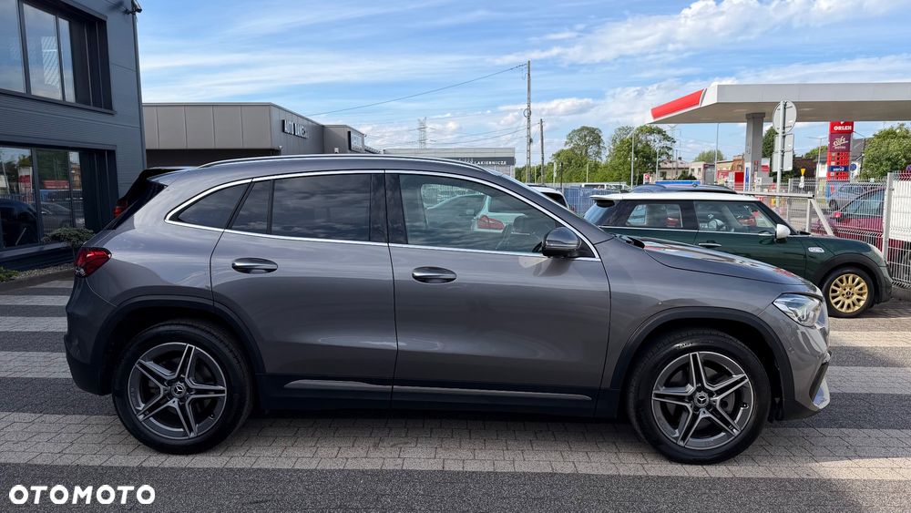 Mercedes-Benz GLA 250 4Matic 8G-DCT AMG Line - 3