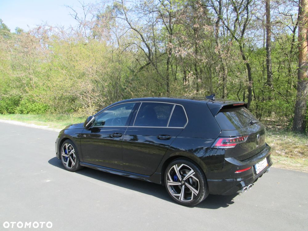 Volkswagen Golf - 11