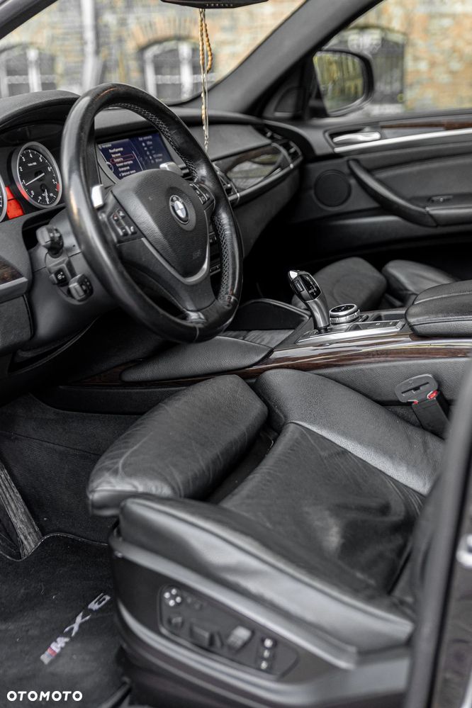 BMW X6 35i xDrive - 28