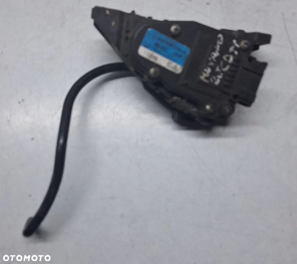 POTENCJOMETR PEDAŁ GAZU MASTER 2.5DCI 8200724063 - 1