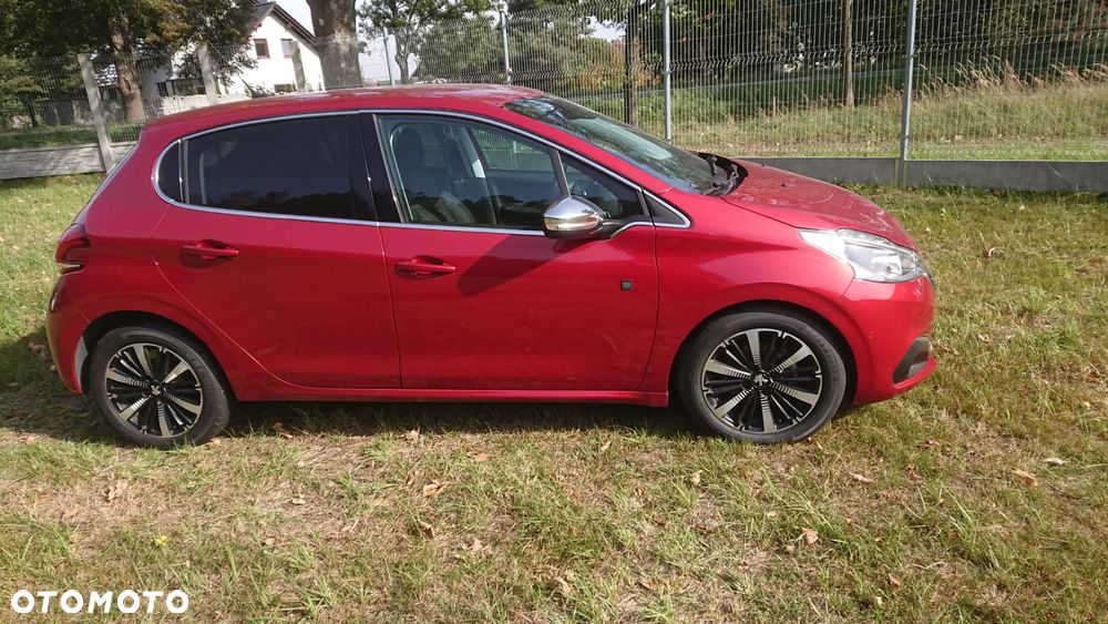 Peugeot 208 - 28