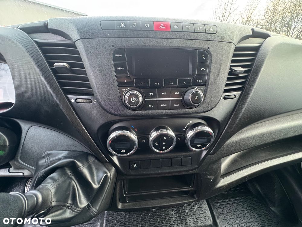 Iveco DAILY 35C18 50C15 50C17 35C14 35C15 35C17 35C18 70C17 72C15 70C18 Chłodnia Mroźnia carrier xarios 8 euro palet - 15