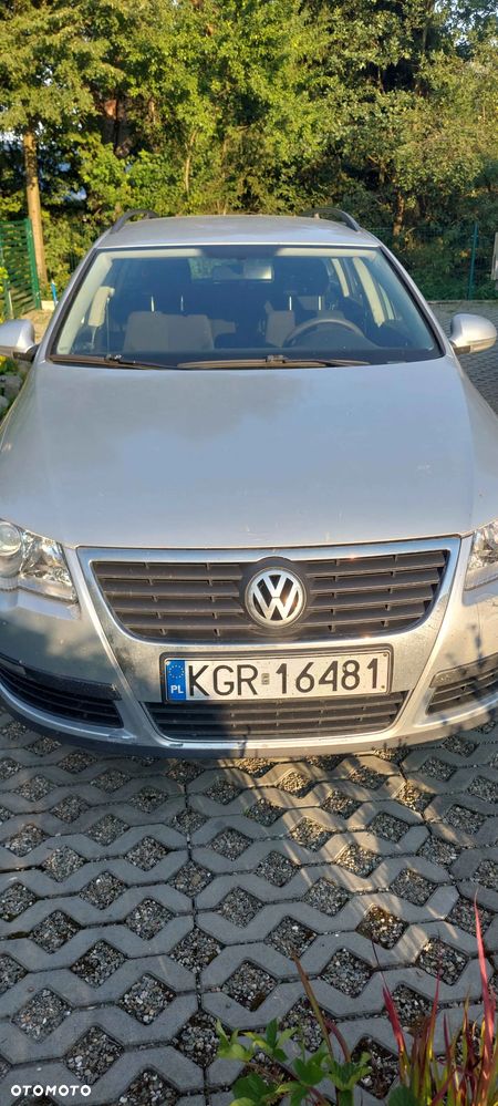 Volkswagen Passat - 2
