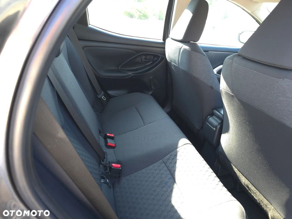 Toyota Yaris - 13
