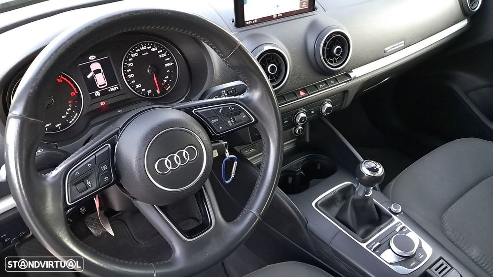 Audi A3 Sportback 1.6 TDI Sport - 26