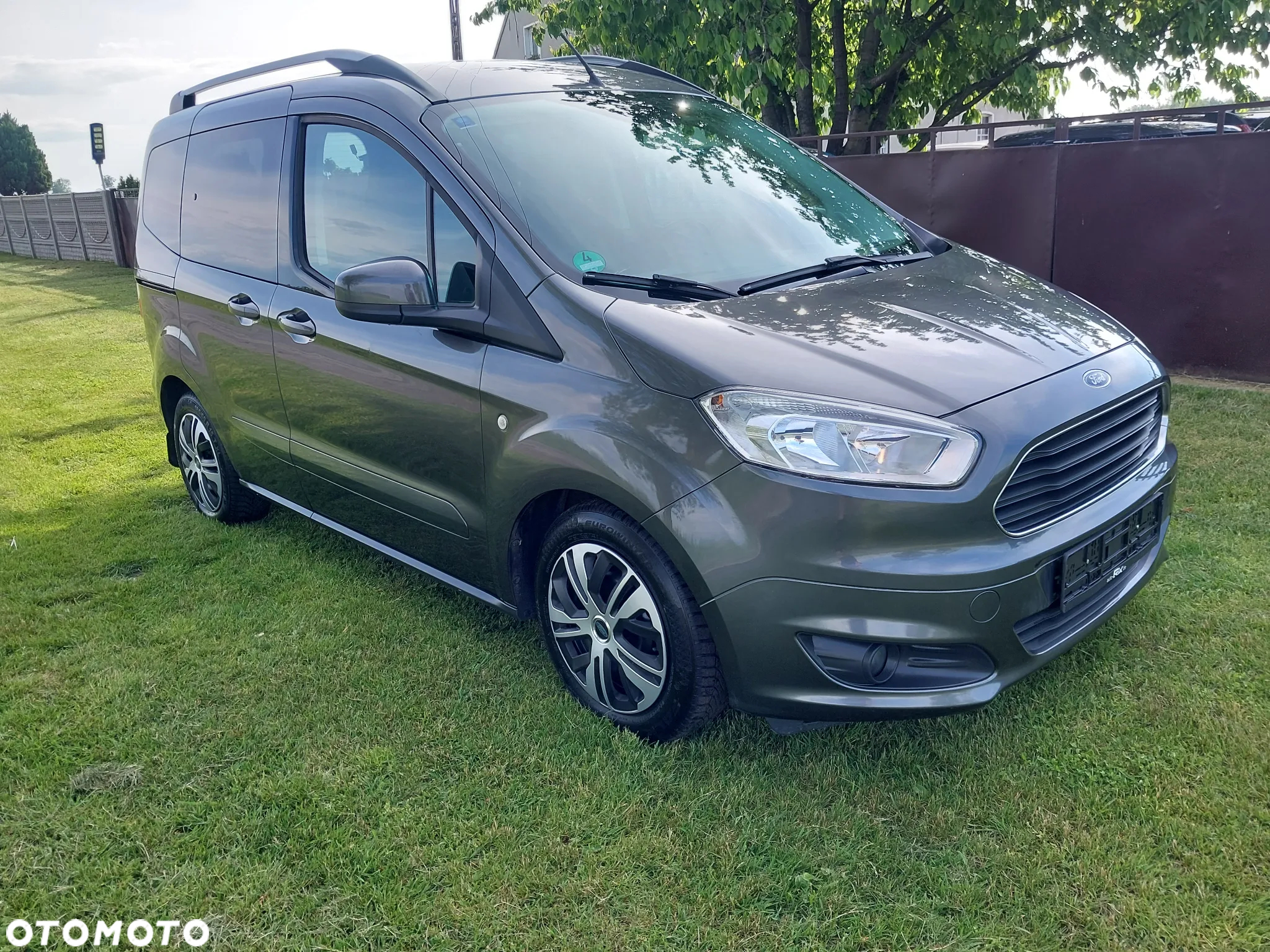 Ford Tourneo Courier 1.0 EcoBoost Titanium - 13