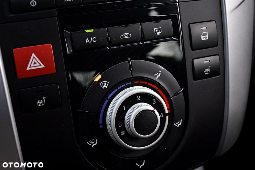 Kia Venga 1.4 CVVT Fifa World Cup Edition - 24