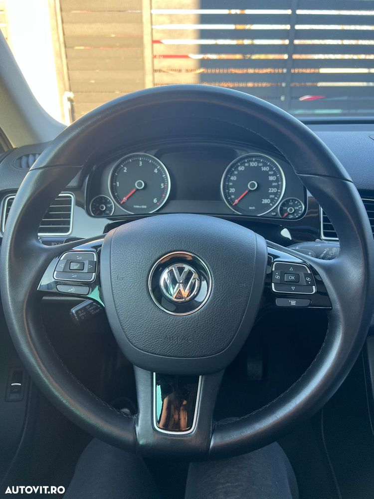 Volkswagen Touareg - 5