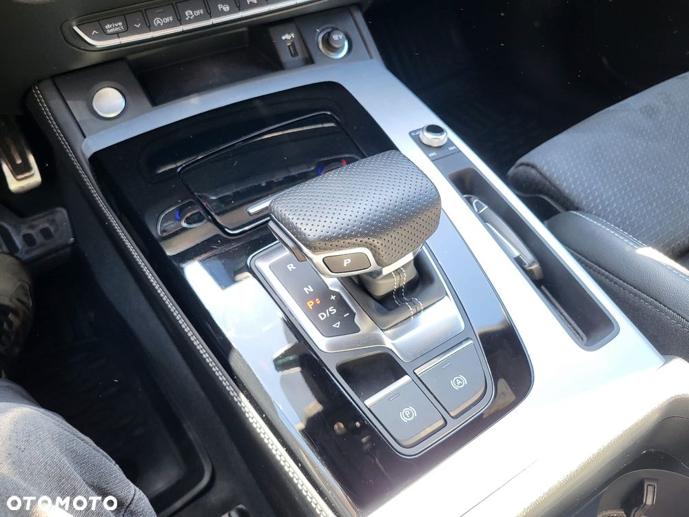 Audi Q5 40 TDI quattro S tronic S line - 31