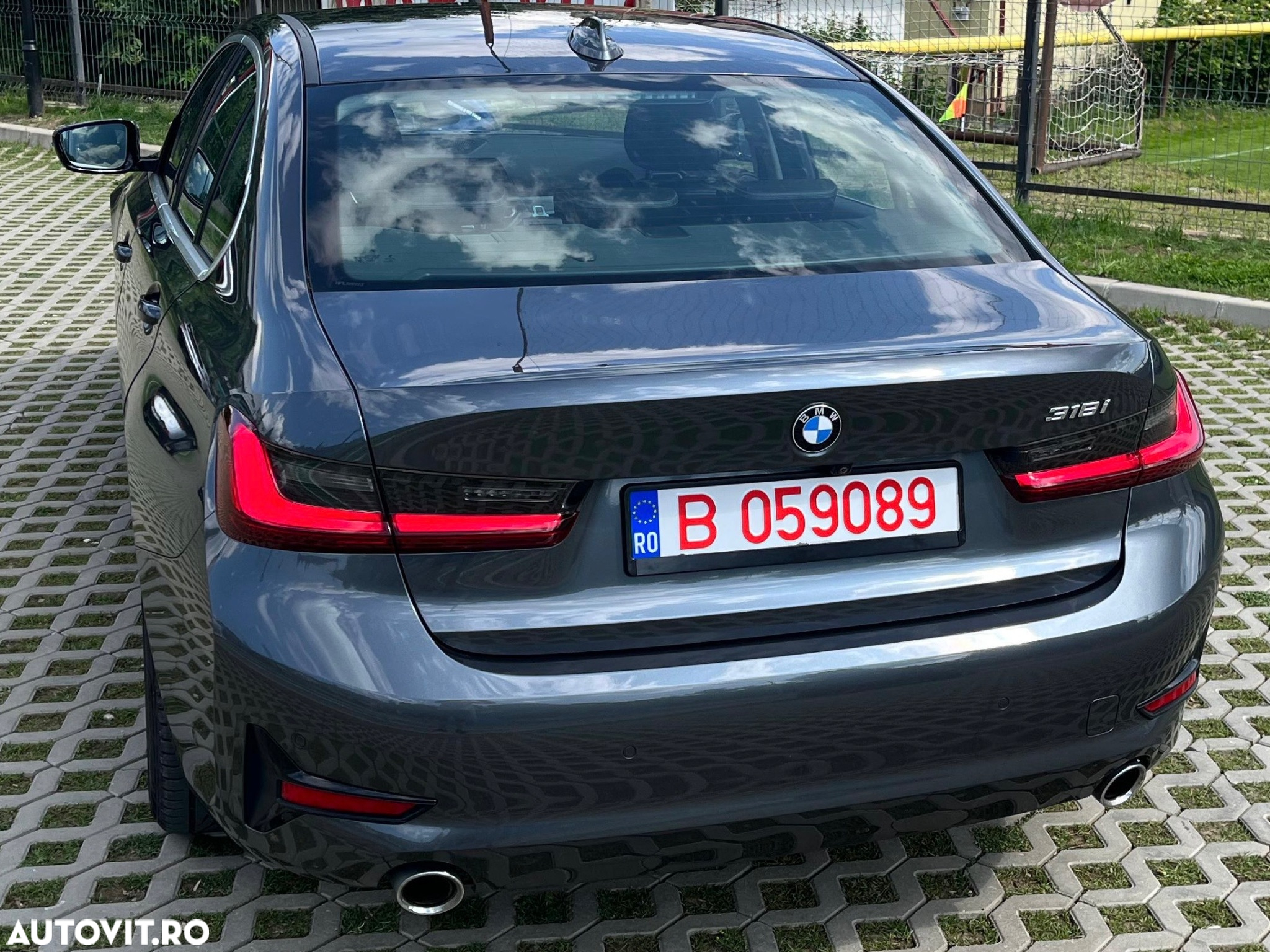 BMW Seria 3 318i AT - 30